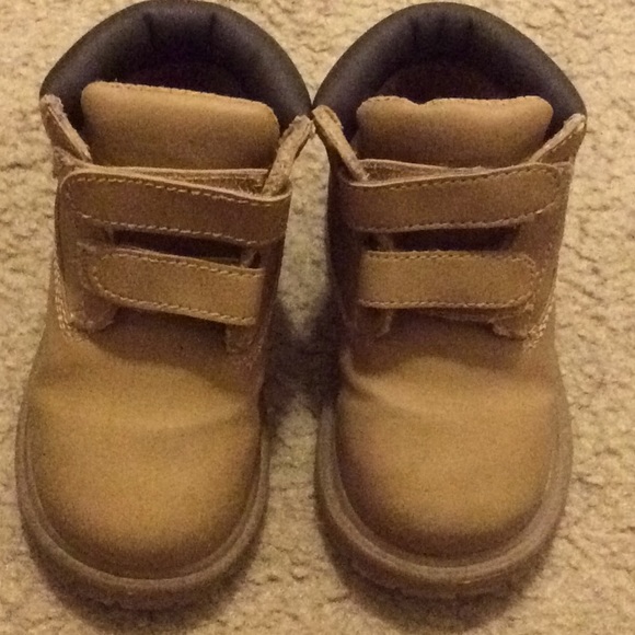 Toddler Tan Boots - Picture 1 of 4